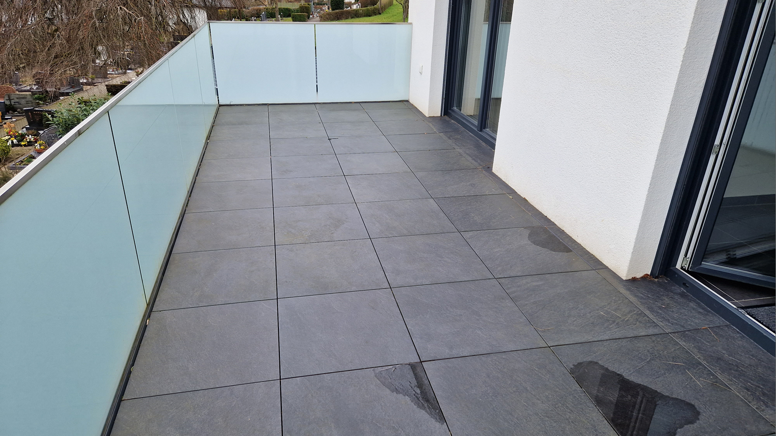 Bodenbelag mit Keramikplatten